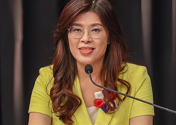 郑丽文宣布访美搞平衡，大陆强硬发声，国民党需认清大势
 
国民党主席郑丽文官宣，