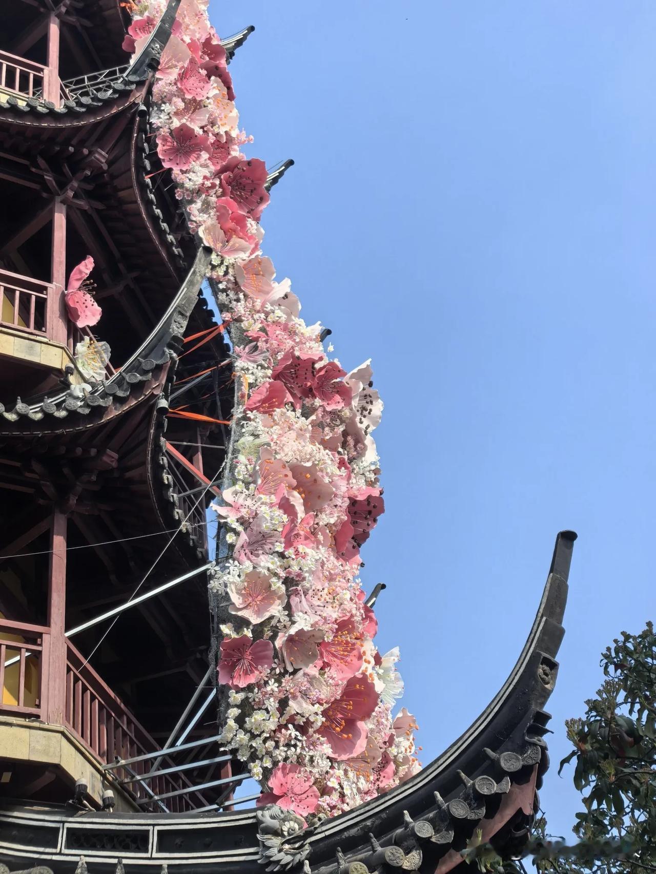文笔塔下  妙笔生花
在江南的温婉怀抱中，常州文笔塔静静伫立，见证着岁月的流转，