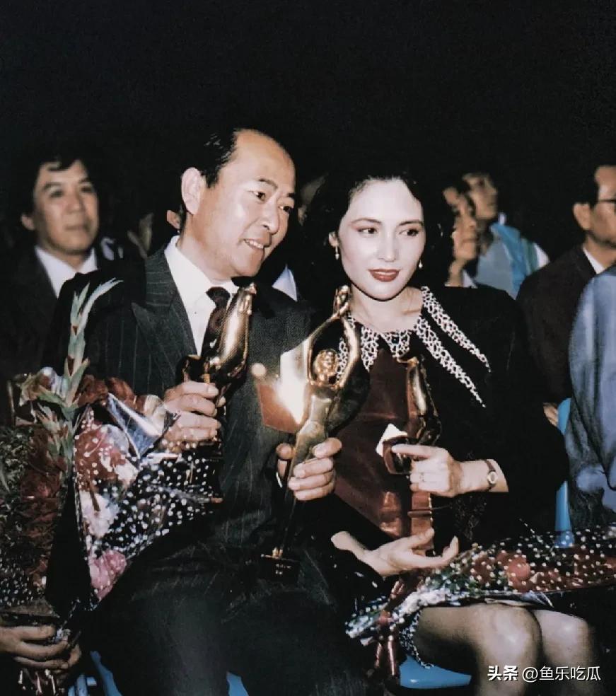 宋晓英和王铁成这两位80年代老戏骨，魅力独特。宋晓英长相温婉秀丽，眉眼间透着柔和