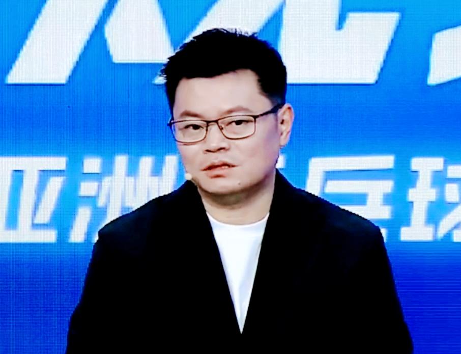 日本队把削球手塞进二单抢两分，国乒双核一缺阵就没人会打削球了，佐藤瞳还没来呢，这