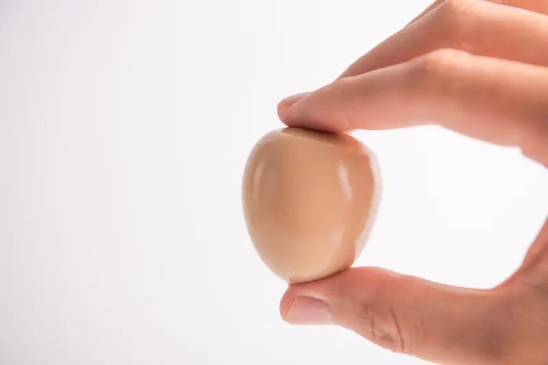 浙江一店推出“童子尿蛋美式咖啡”，童子尿蛋是东阳市非物质文化遗产，选用10岁以下