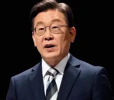 韩国政府终于出来回应了！9月3日，根据韩联社的报道，韩国外交部当天就光州双年展设