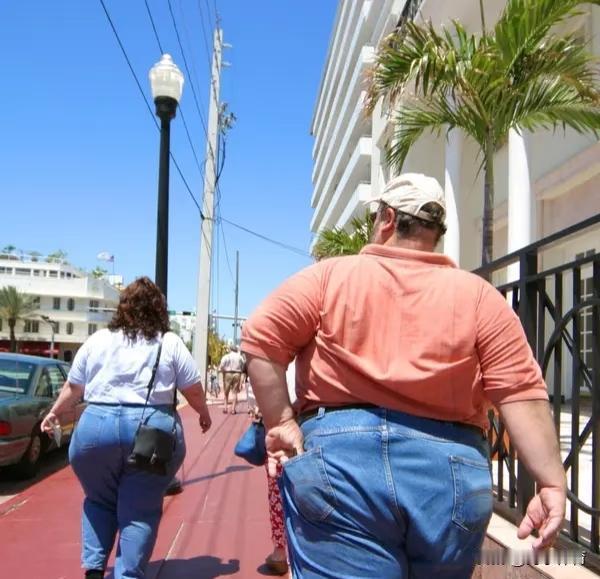 你一直搞反了。
不是想通了才能做，是做起来才能想通。
精神内耗的本质，是身体卡在