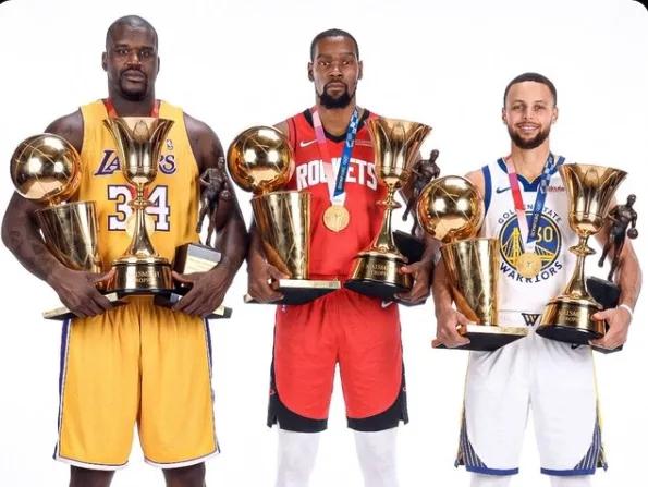 居然只有他们三个人同时拿到过MVP+FMVP+世界杯&奥运会冠军！
本以为凭借美