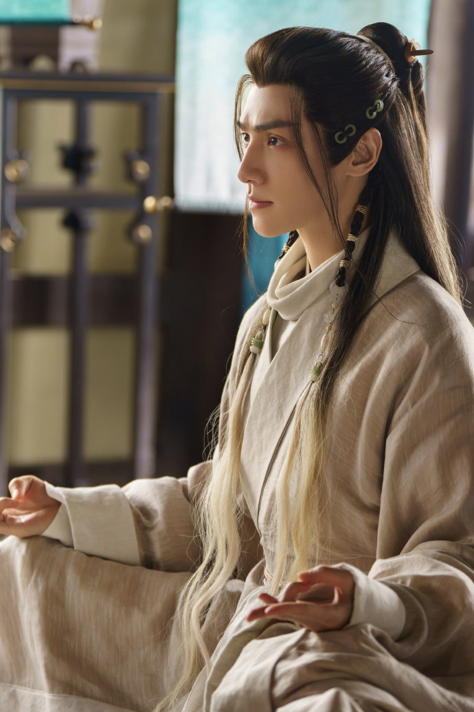 水龙吟站内热度破14000 罗云熙水龙吟破14000了 罗云熙水龙吟破14000