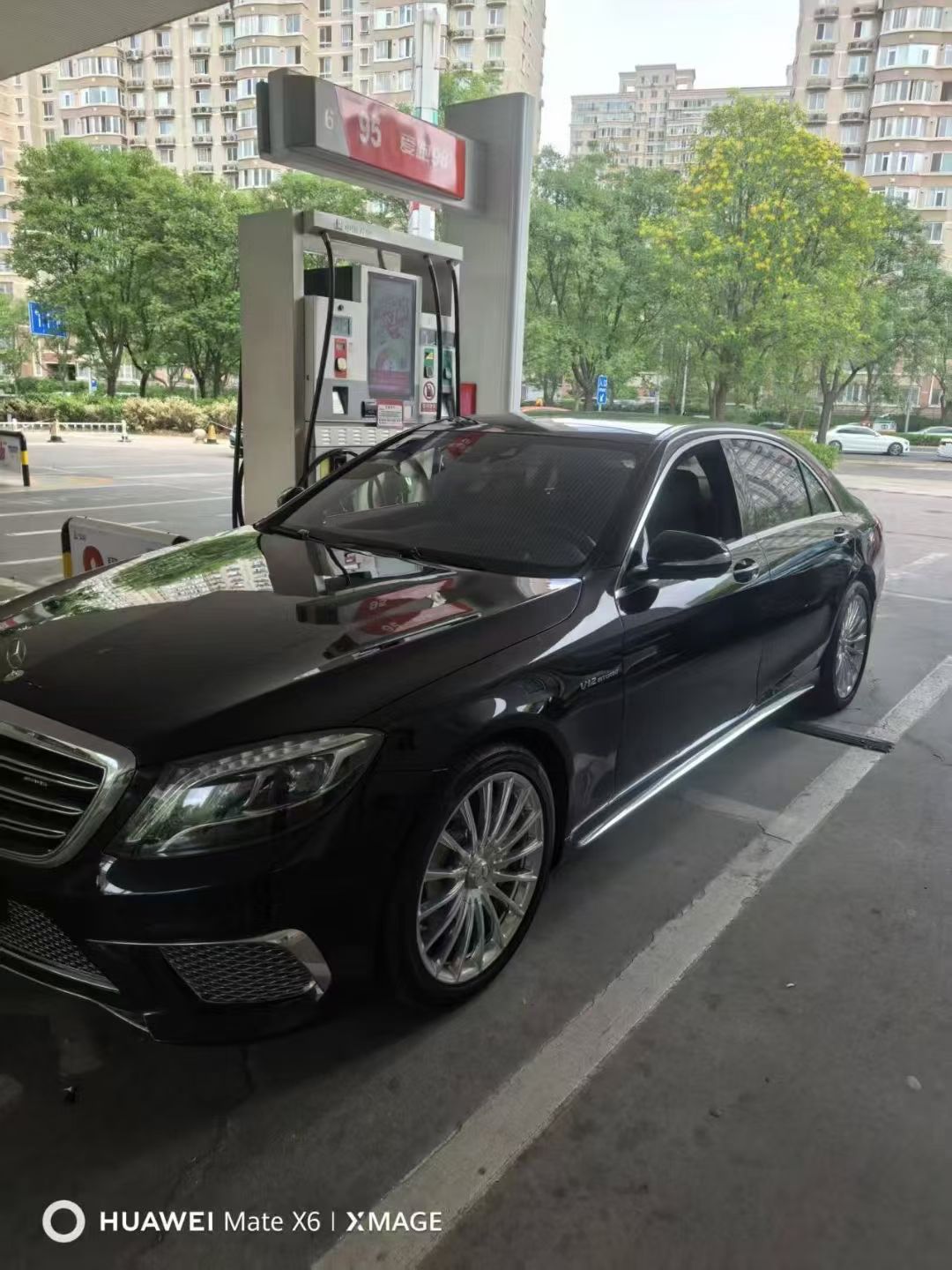 太棒了这个车跟普通 S 改出来的气质完全不一样[苦涩][苦涩][苦涩] ​​​