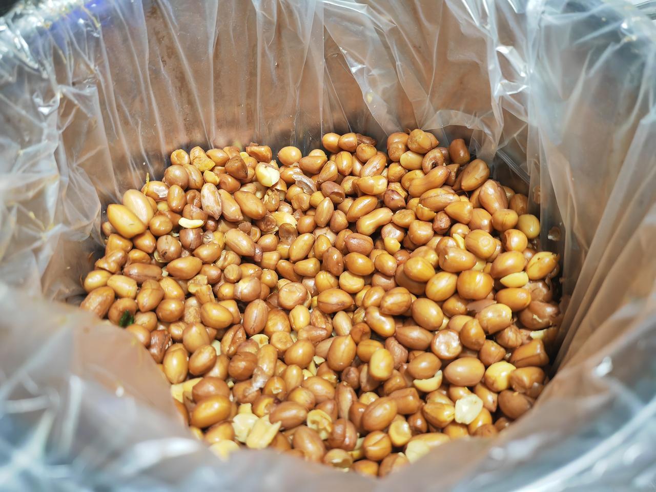 得与失,人生到底要追求什么? 人的一生真的只能拥有一份爱吗? 
我今天认为一个人