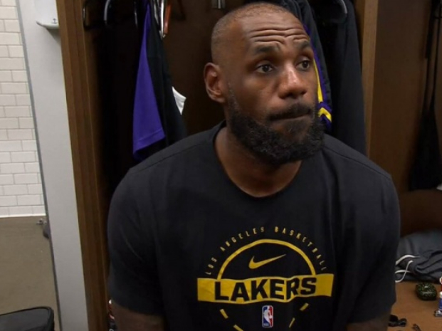 今日，湖人110-113客场不敌活塞。赛后，湖人球星詹姆斯接受了采访。谈到将在六