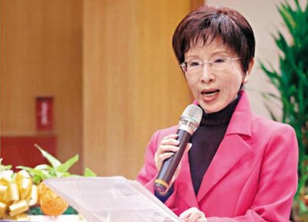 “统一最佳方案已出，洪秀柱出山！”
 
7月7日是卢沟桥事变爆发89周年纪念日，