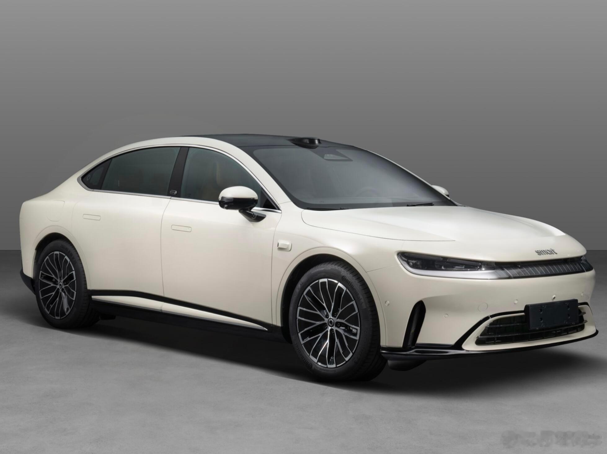 Smart新款轿车‐精灵6，掀背插混、41度电池我的评价是:外观很有个性但，既不