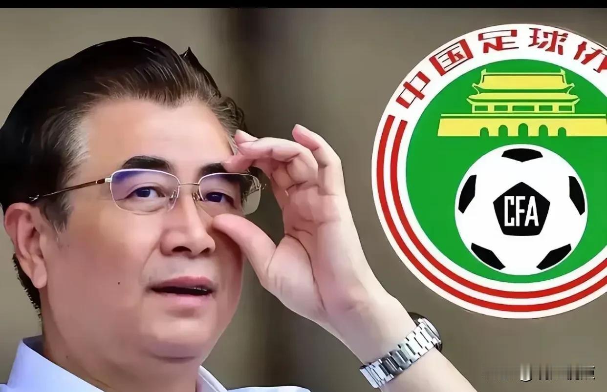 中国男足又输澳大利亚。
现在男足参加国际比赛只是在尽一个会员国应尽的义务。想要赢