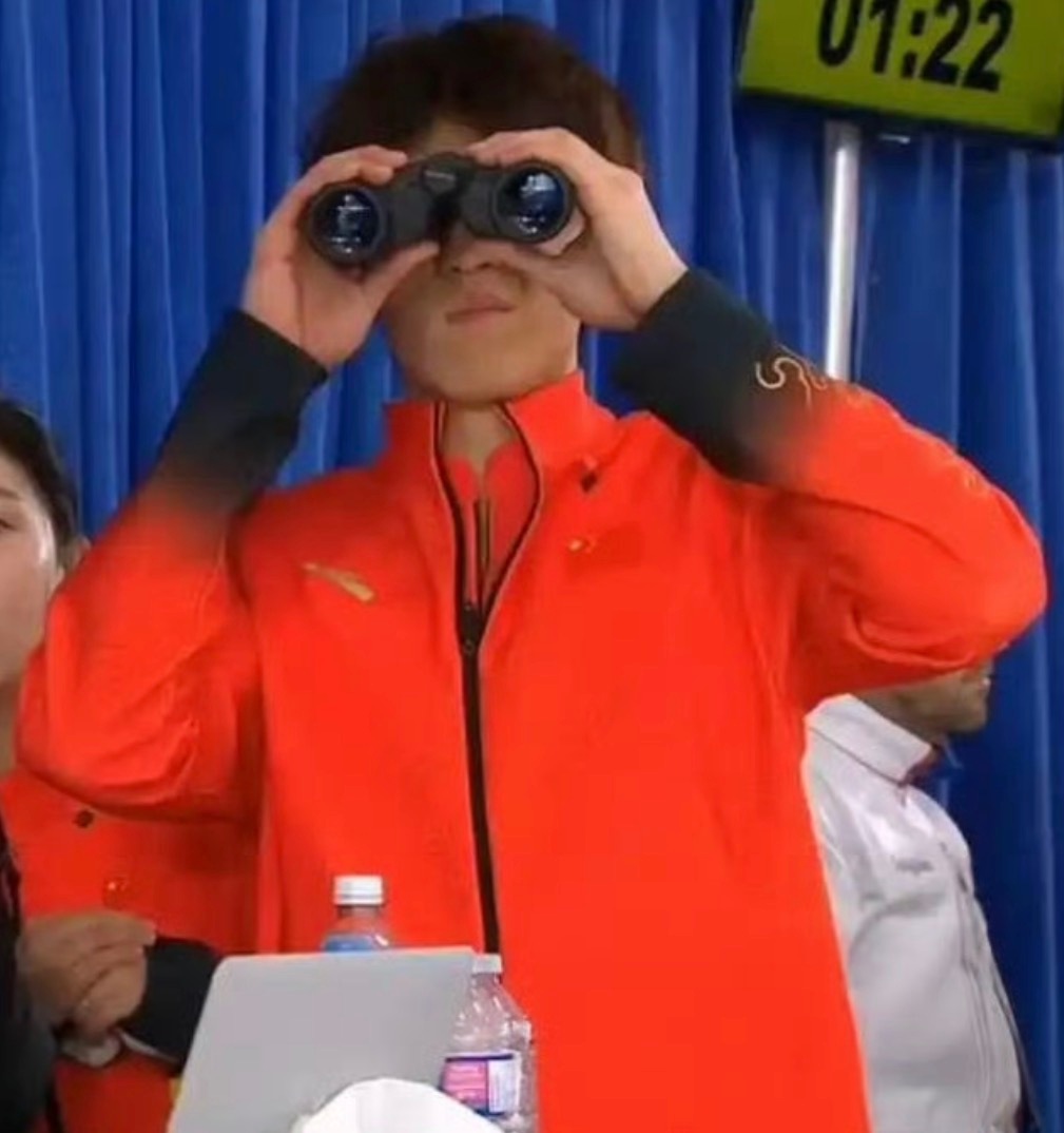 2026男子冰壶世锦赛 官网更新中国男队名单🥌一垒：于森 🆕二垒：李智超三垒