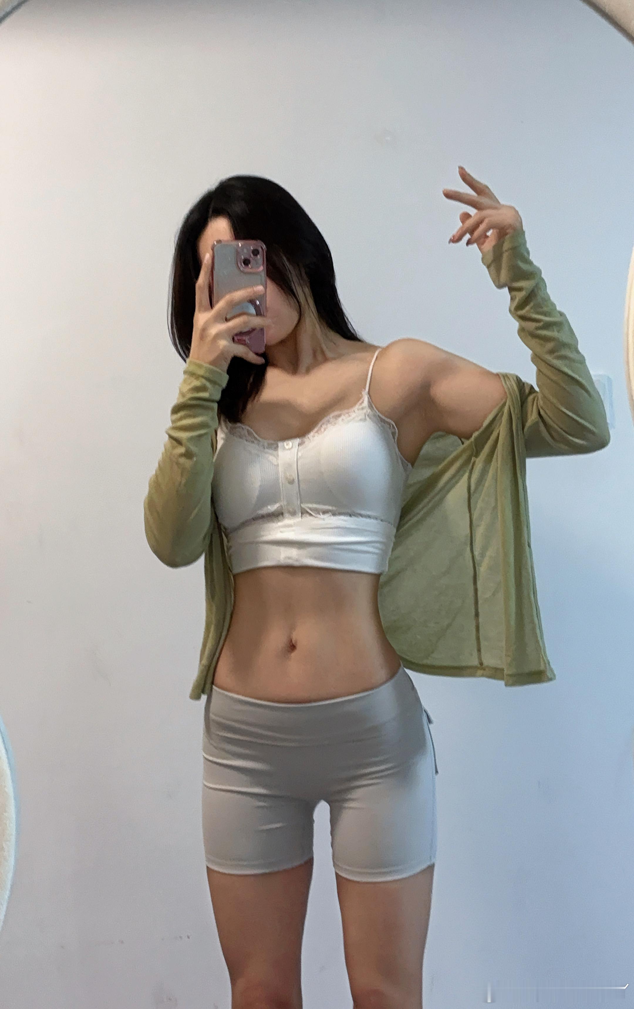 马甲线运动女孩