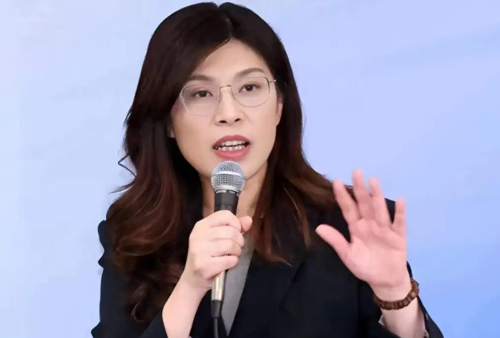 赖清德天要塌了！郑丽文敲定访美行程，台海局势彻底变天

赖清德天要塌了！就在中国
