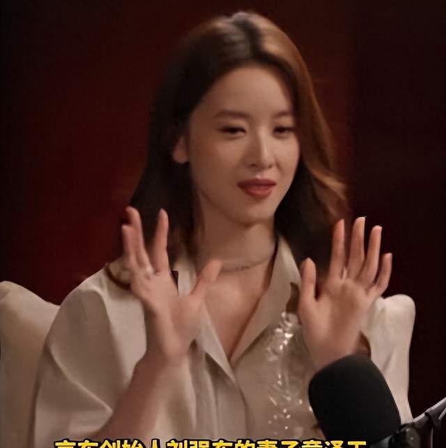 赌王去世6年后，何超琼不再隐瞒，澄清一个谣言，最懂她的人是他