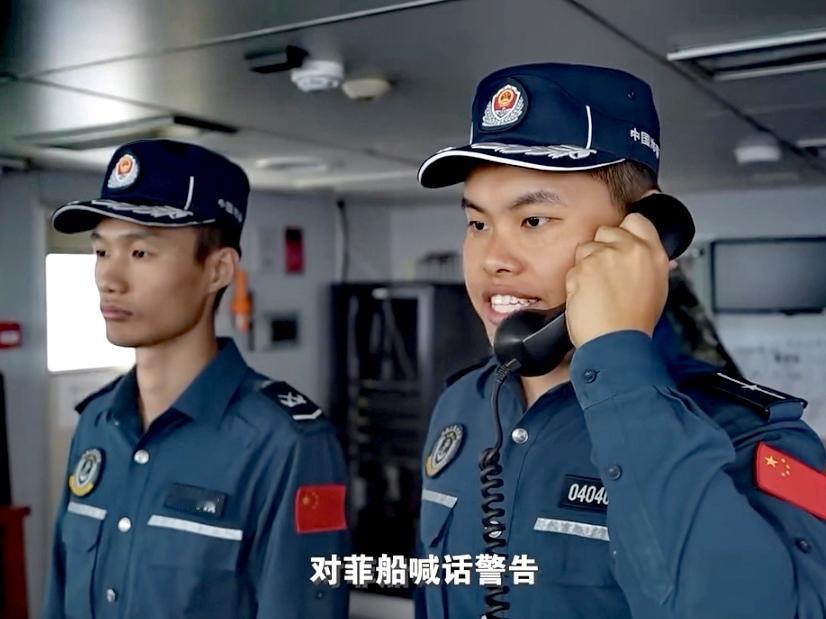 中国海警实施管制并予以水炮喷射驱离，非法闯入黄岩岛区域菲律宾公务船。

9月16