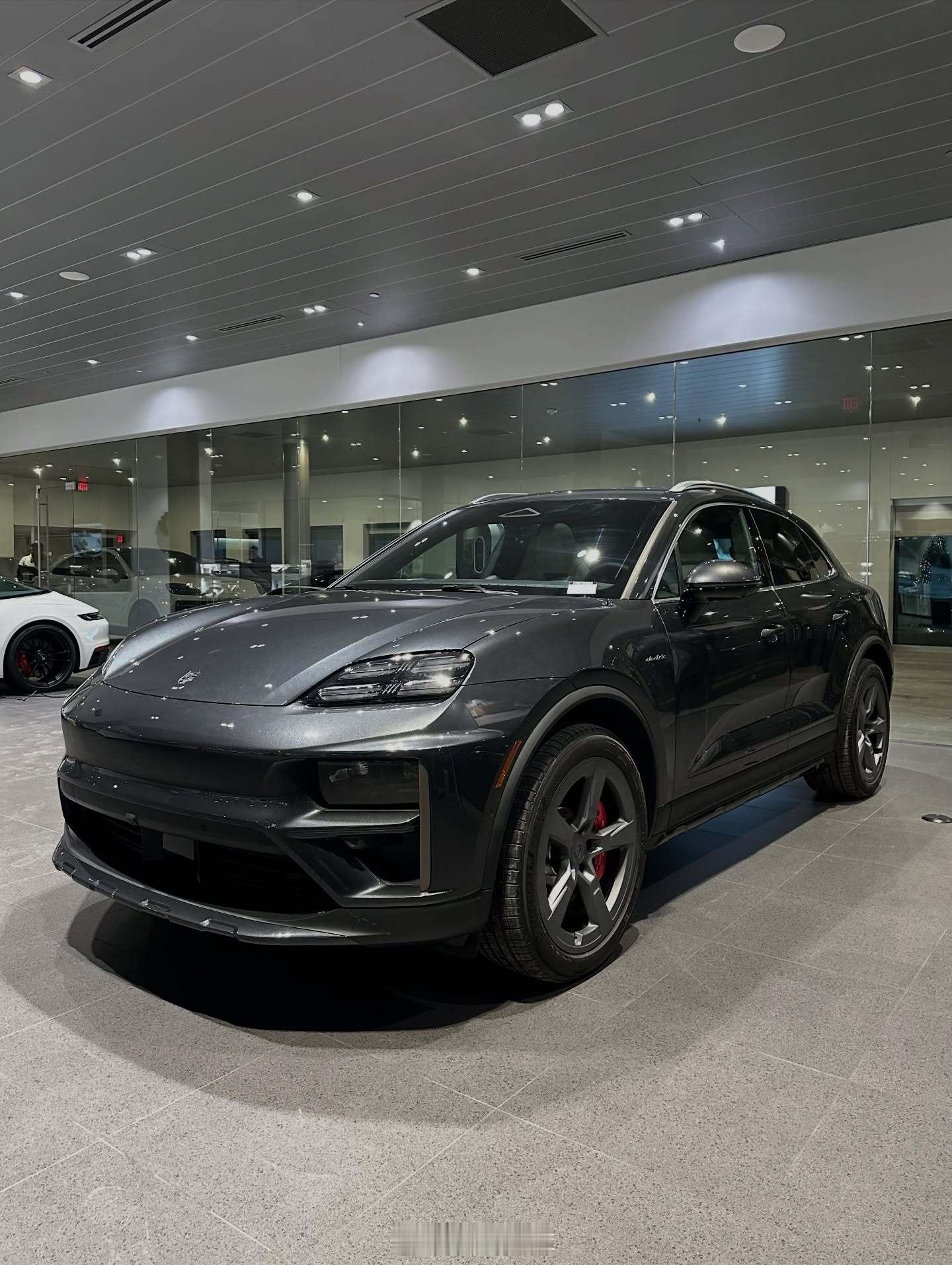 2025保时捷Macan Electric Turbo愿意选择纯电Macan T