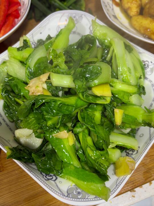 过年肉吃多了，今天吃个素炒菜心，太巴适了
