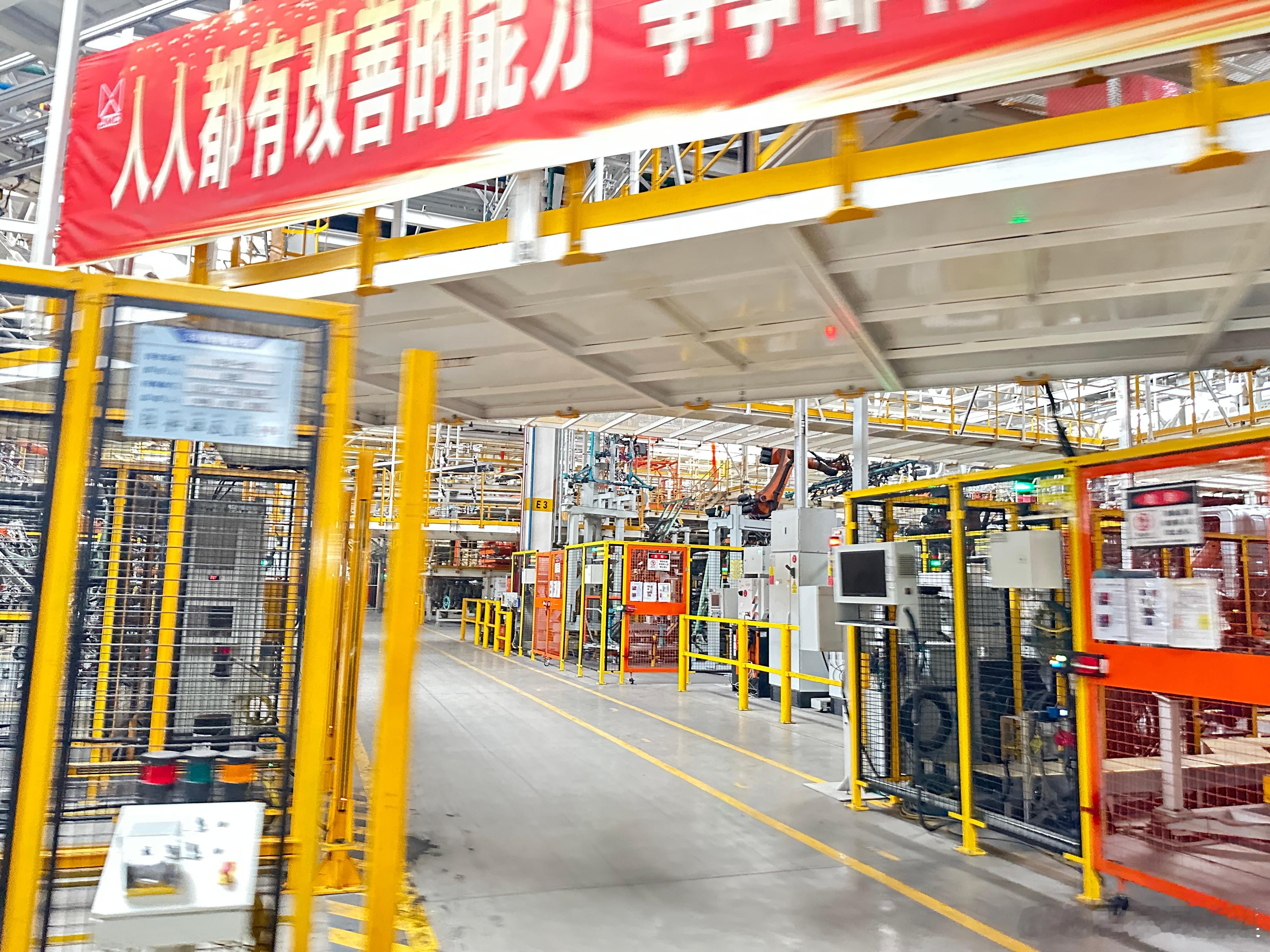 🚗今天想和大家聊聊智能驾驶这个话题😉最近真的能明显感觉到智驾的普及率在肉眼可