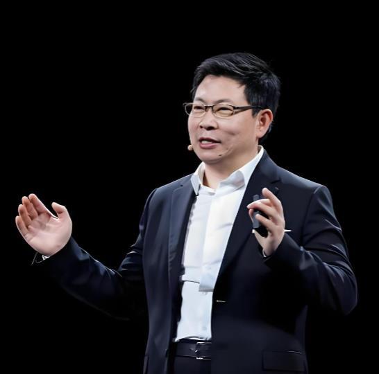 余承东被称地表最强产品经理，鸿蒙智行的成功，余承东让同行刮目相看。
在昨天鸿蒙智