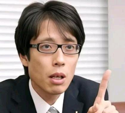 《日本明治天皇玄孙、极端右翼代表竹田恒泰，3月24日晚就中国驻日使馆遭非法侵入事