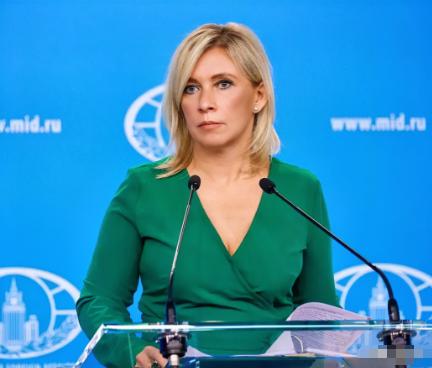 突发消息！俄罗斯警告日本不要越陷越深。刚刚，俄罗斯外交部发言人扎哈罗娃针对日本准