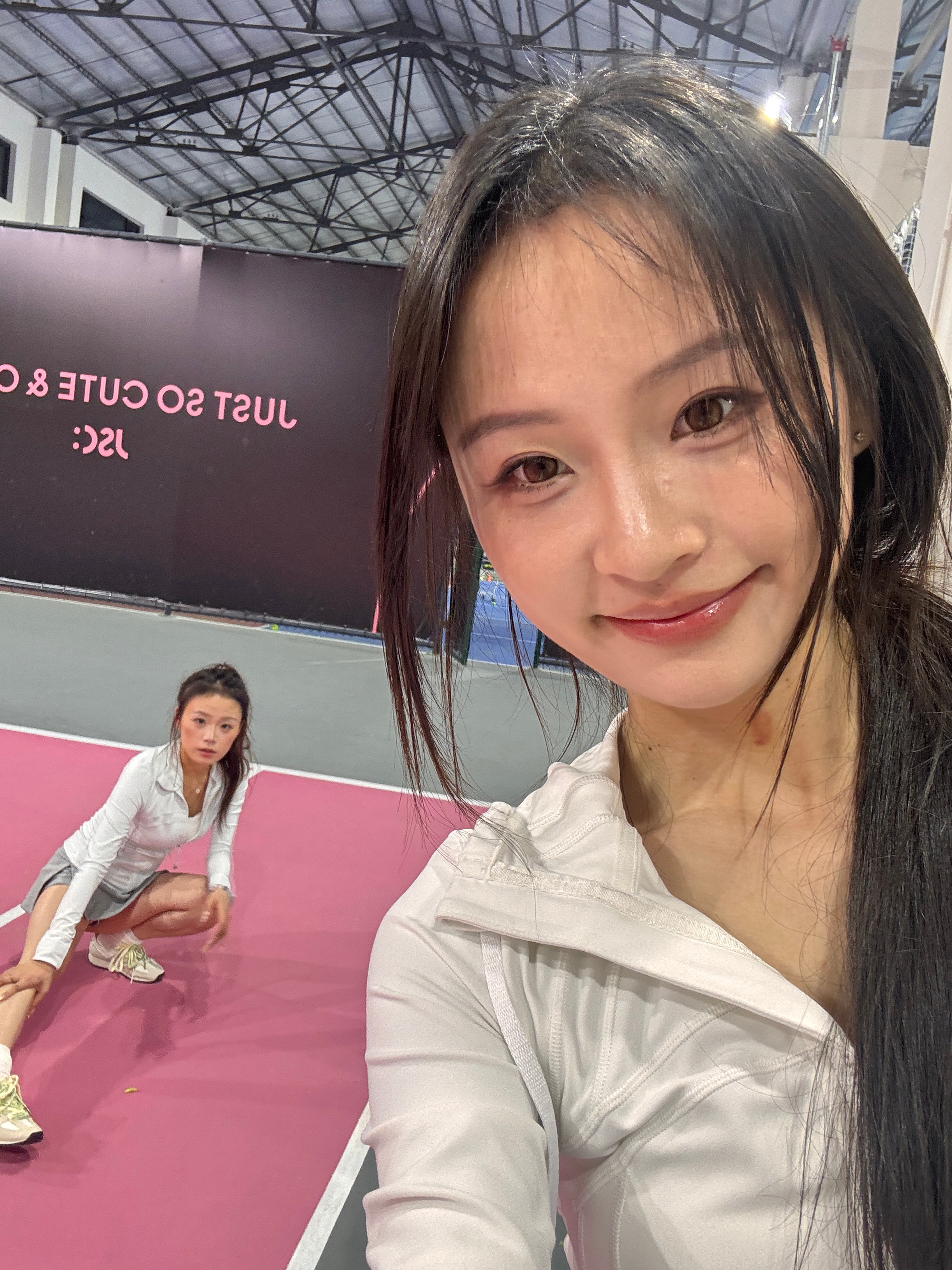 最近在很努力的好好吃饭 好好睡觉 好好运动原来人在认真生活的时候真的会重新爱上自