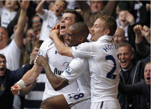 【1亿镑！英超天王正式定价】北京时间4月22日，加列特-贝尔简直就是足球场上的博