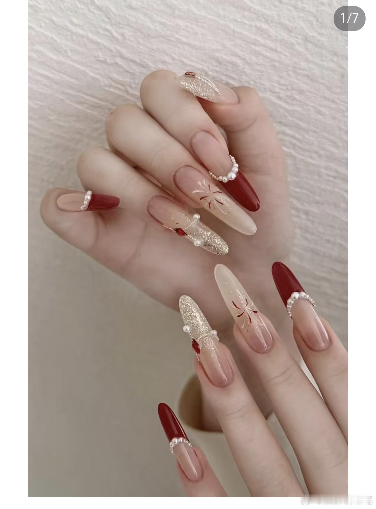 来选一下新年美甲，哪个效果好 