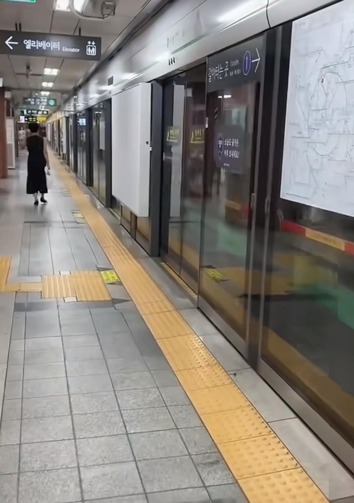 润人去了韩国之后反思国内地铁过于严格，震惊于首尔地铁每天那么大的客流量，依然井井