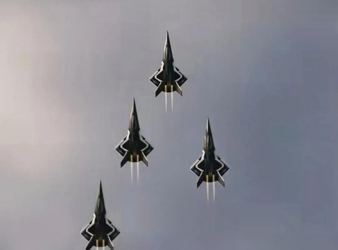 记得电视剧里黄维很轻蔑地评价中国空军，也就是起初的几架日本教练机，培养了王海大队