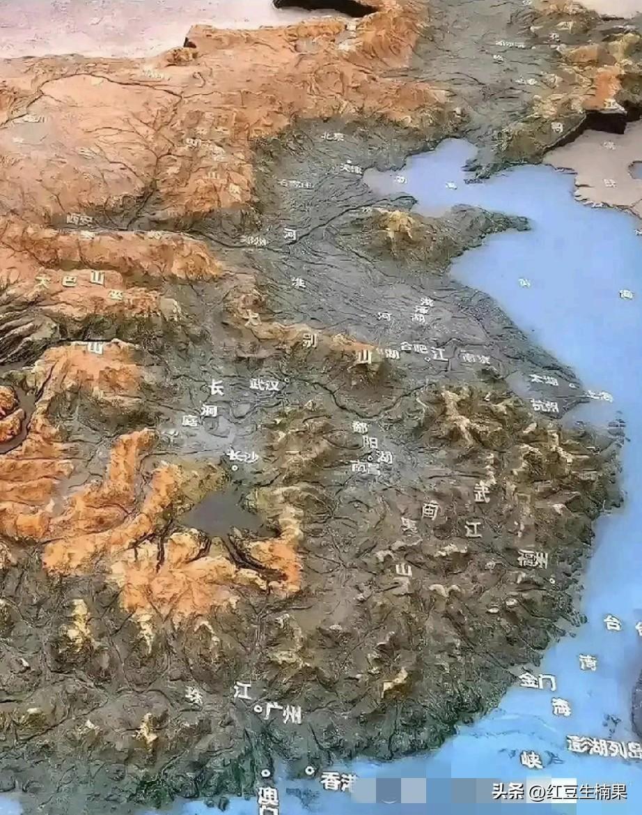 怪不得古代动不动就要入主中原，才是真正的王者，其它地方都是不受欢迎之地。
也能理