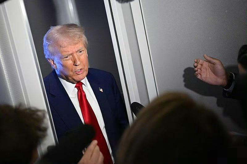 据路透社报道，欧洲官员认为美国极有可能在24小时内对伊朗实施军事干预。

据半岛