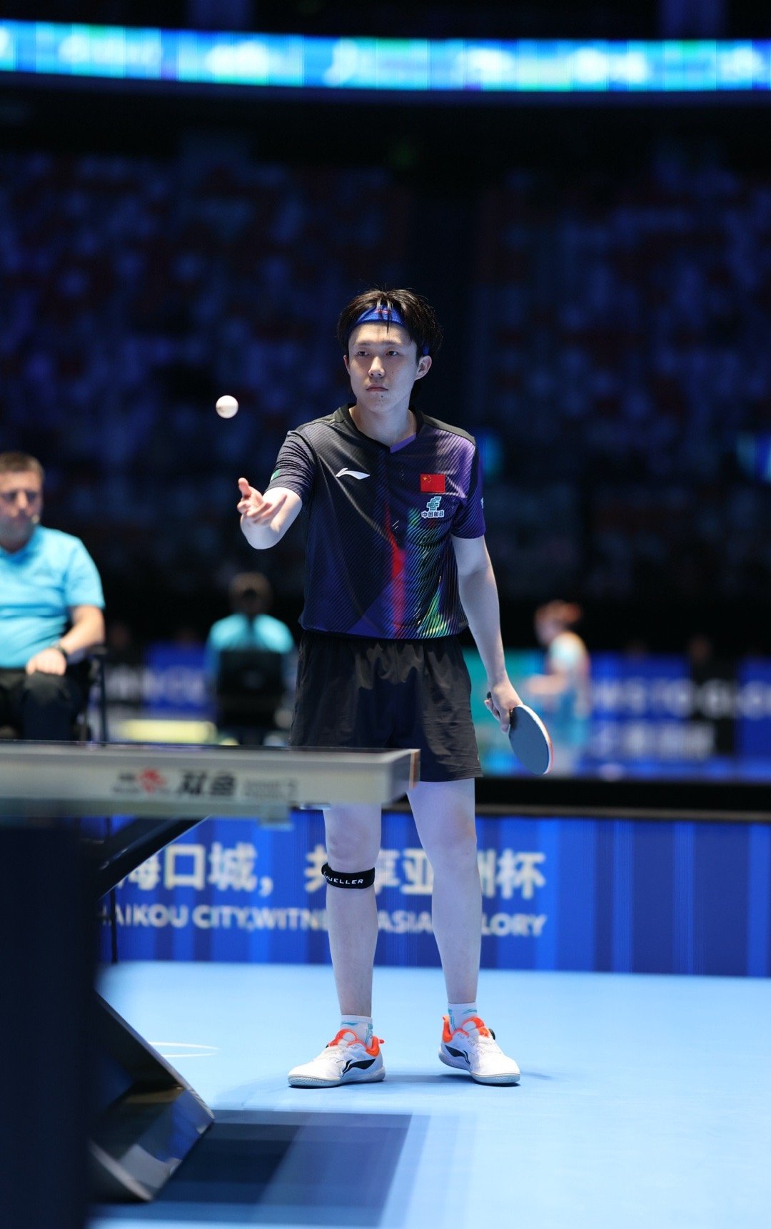 美。（这句话虽然只有短短的一个字，却透露出一丝高冷与漫不经心的从容，与本人放荡不