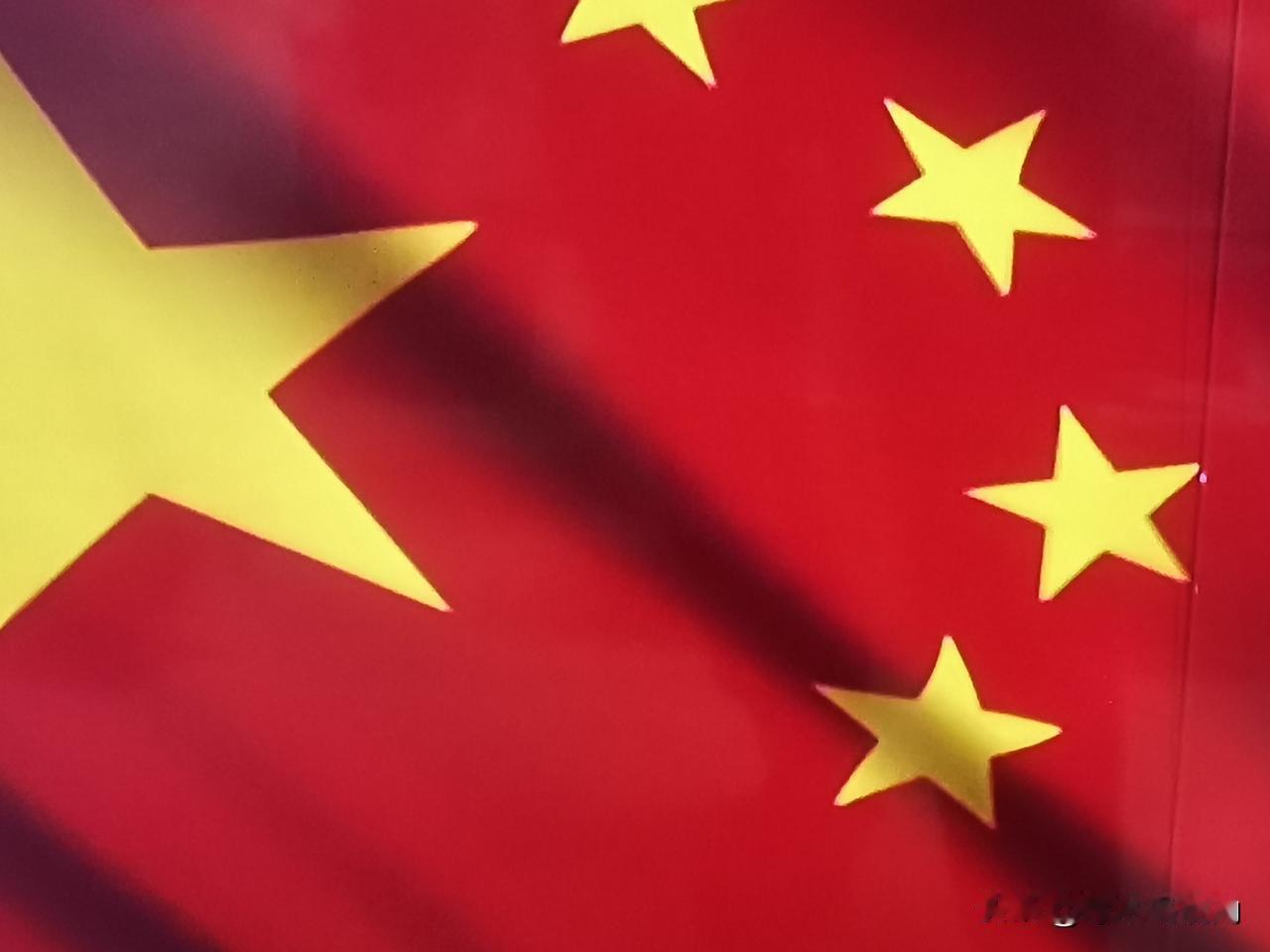 伟大的对手成就了伟大的世界冠军，羽毛球世锦赛石宇奇上演惊天大逆转，中国队时隔十年