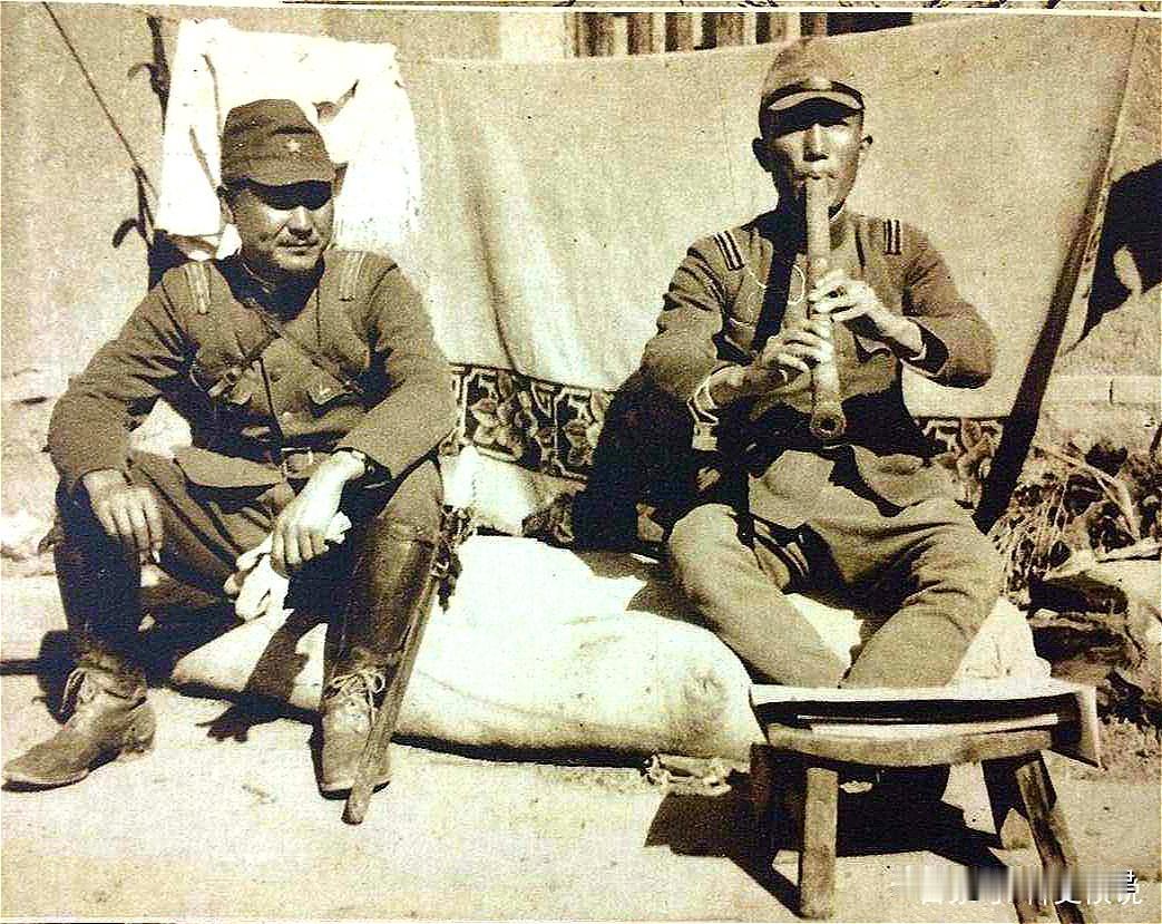 1947年国军中将斩解放军信使，怒骂“共军不配讲规矩”，结局大快人心！
 
19