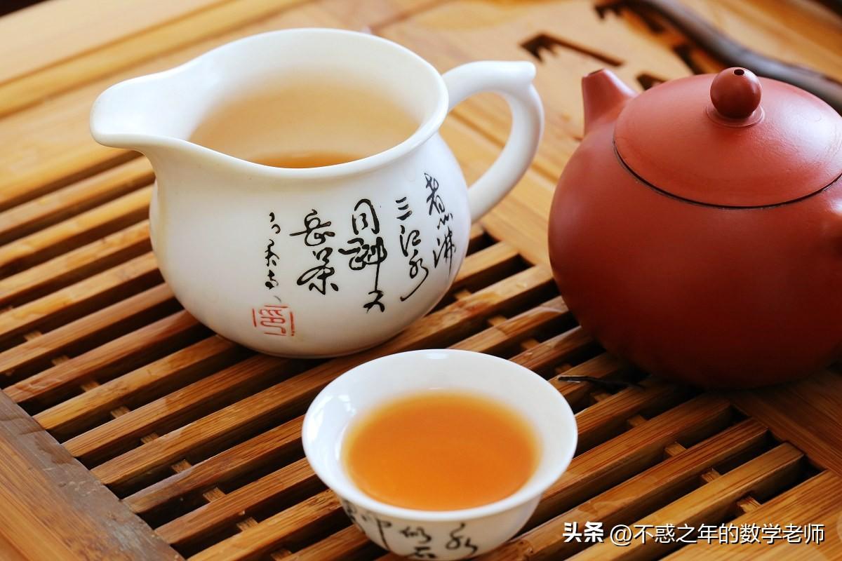 北大才子刘震云说：
“人一生除了赚钱，
剩下的时间，
要离人远一点。
盼你好的只