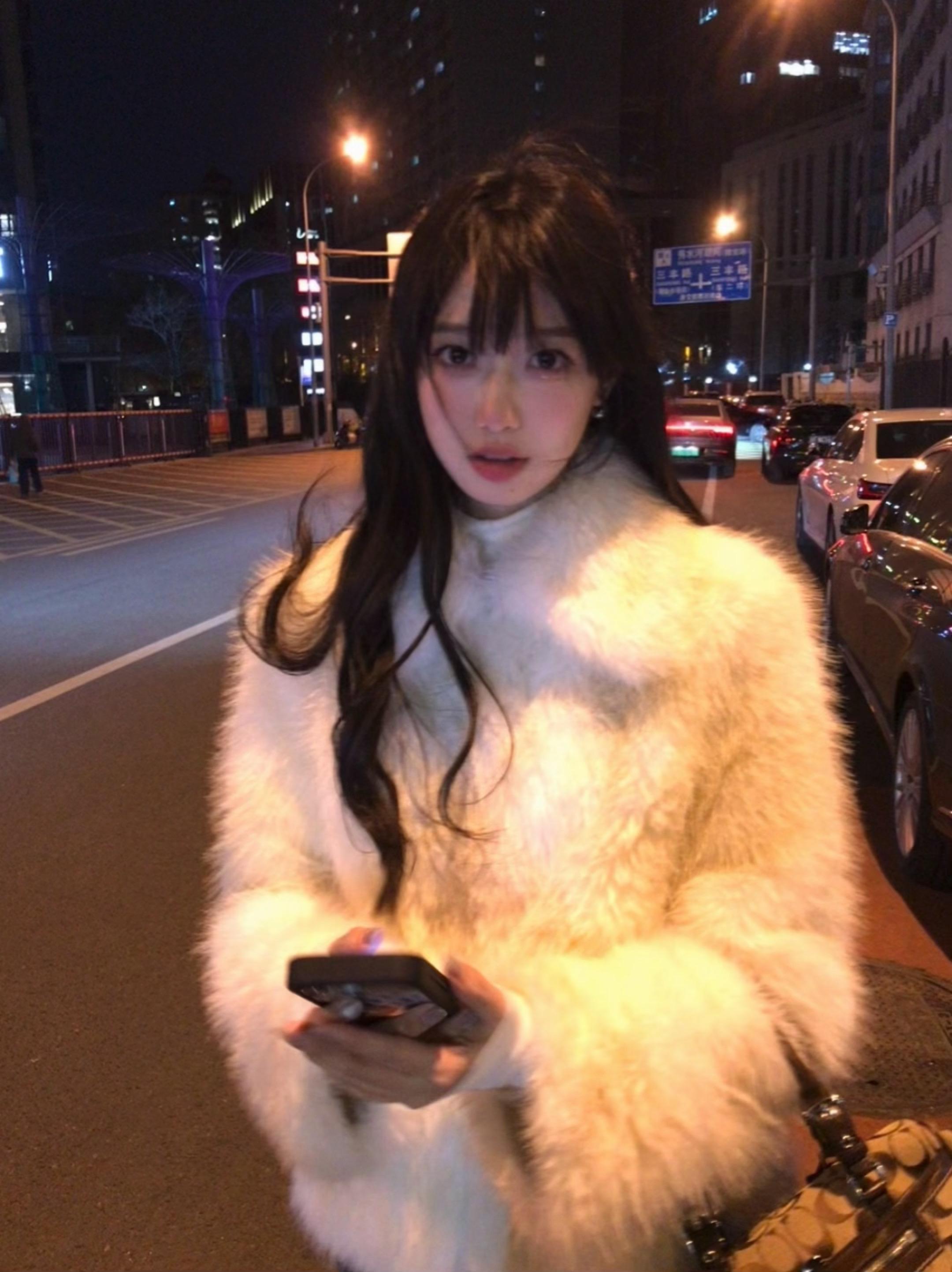 能不能借着天冷的理由 再靠近你一点૮₍♡>𖥦<♡ ₎ა