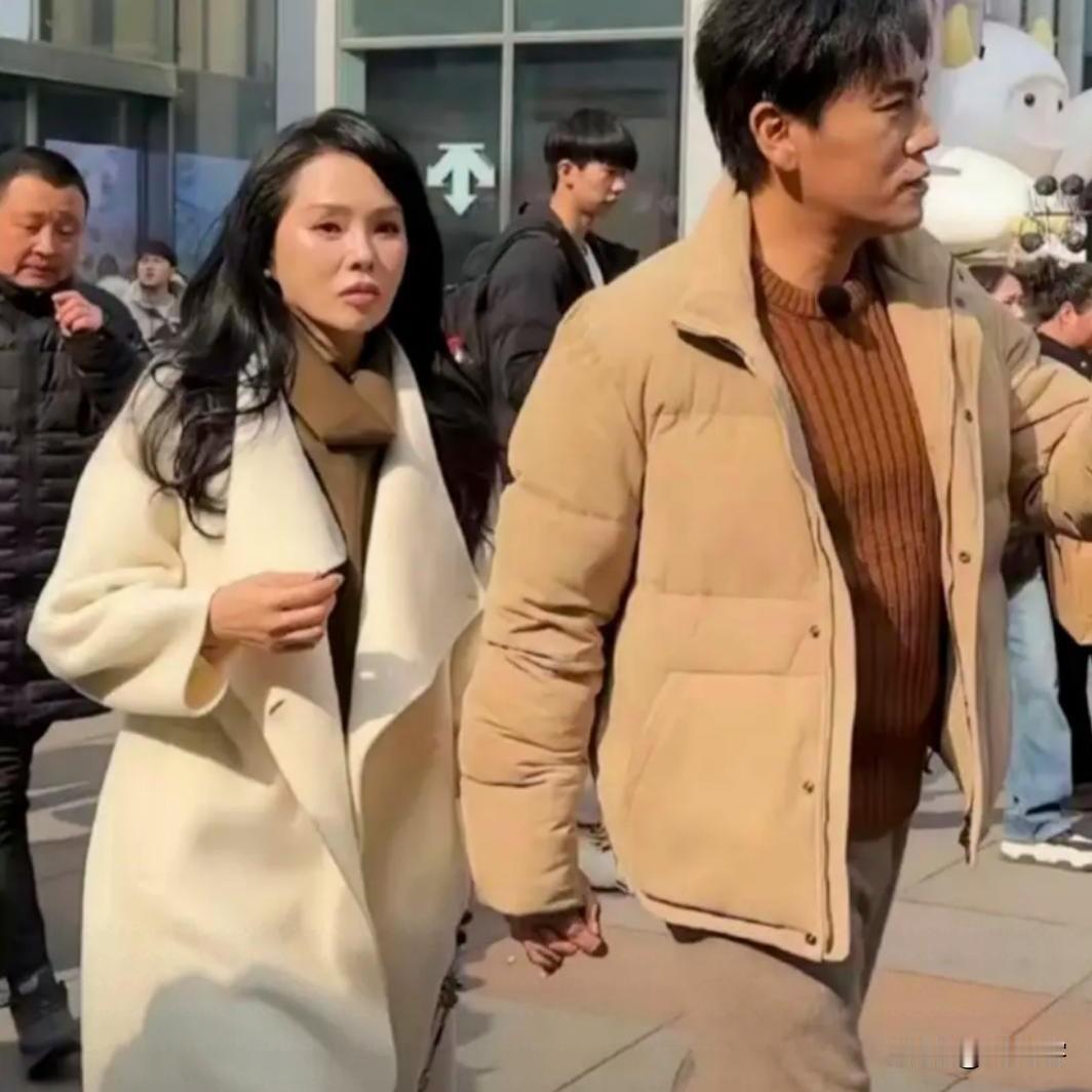 这一幕，让我相信了爱情！