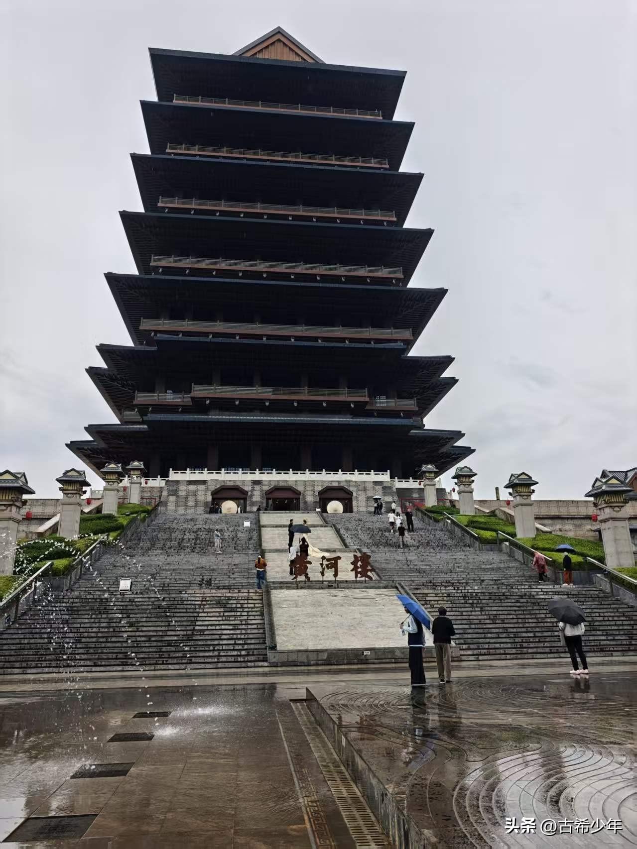 兰州黄河楼一日游：美景尽兴，留有小遗憾——
 
我们之前曾经来过兰州，中山桥、白