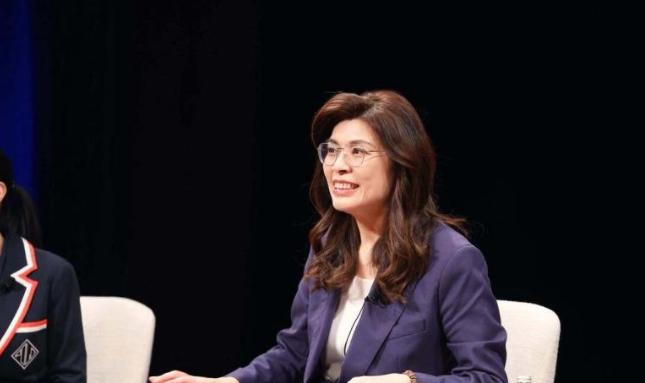 中国国民党发布通报，

6月12日，中国国民党发布通报称：针对主持人提及大陆称两