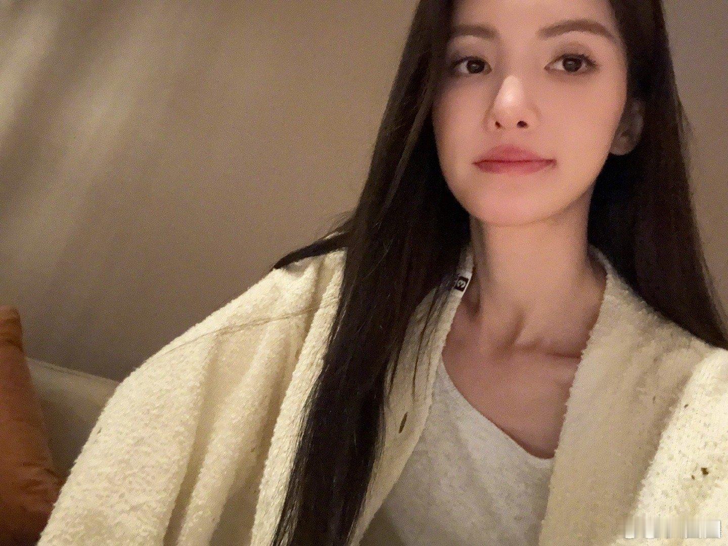 猜人时间，能认出这是谁嘛～ ​​​