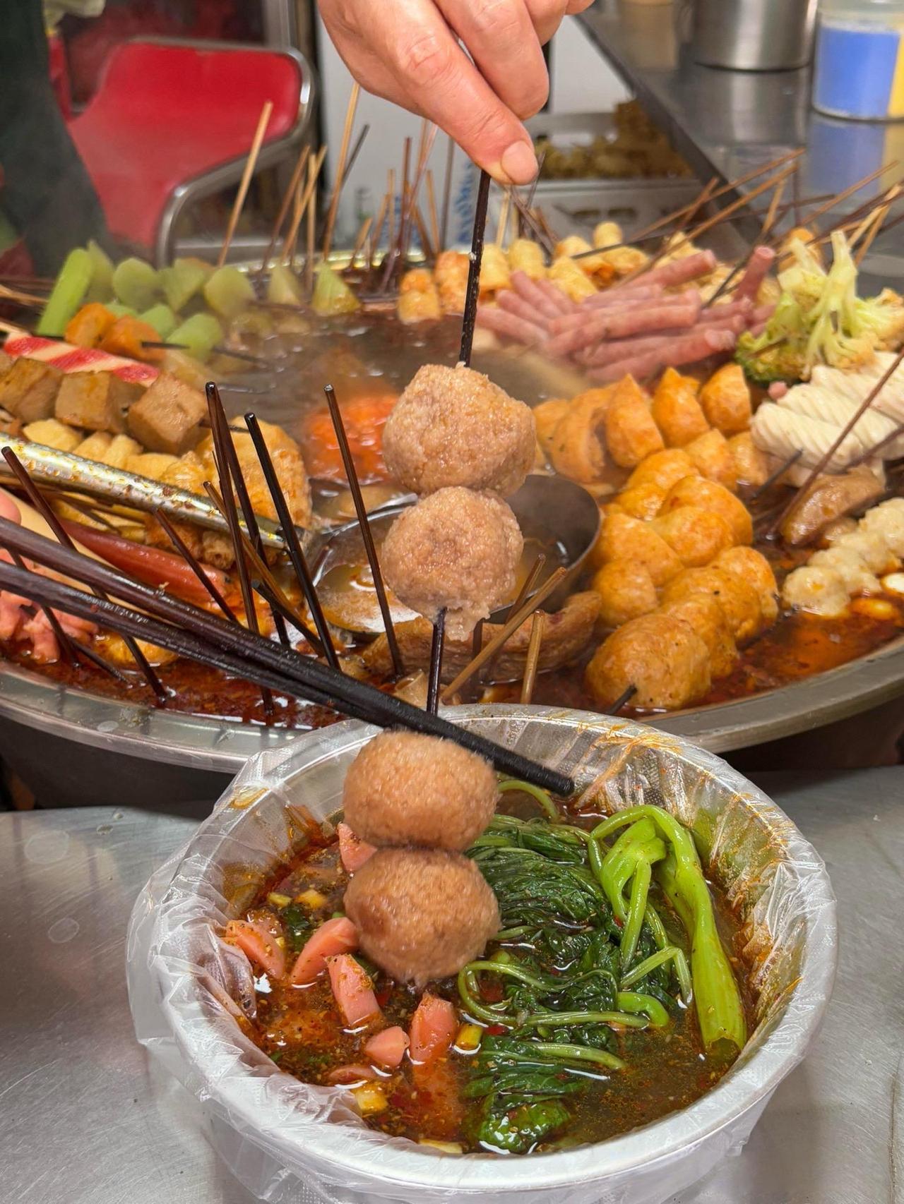 超好吃的麻辣串儿，你每次能吃多少钱的？