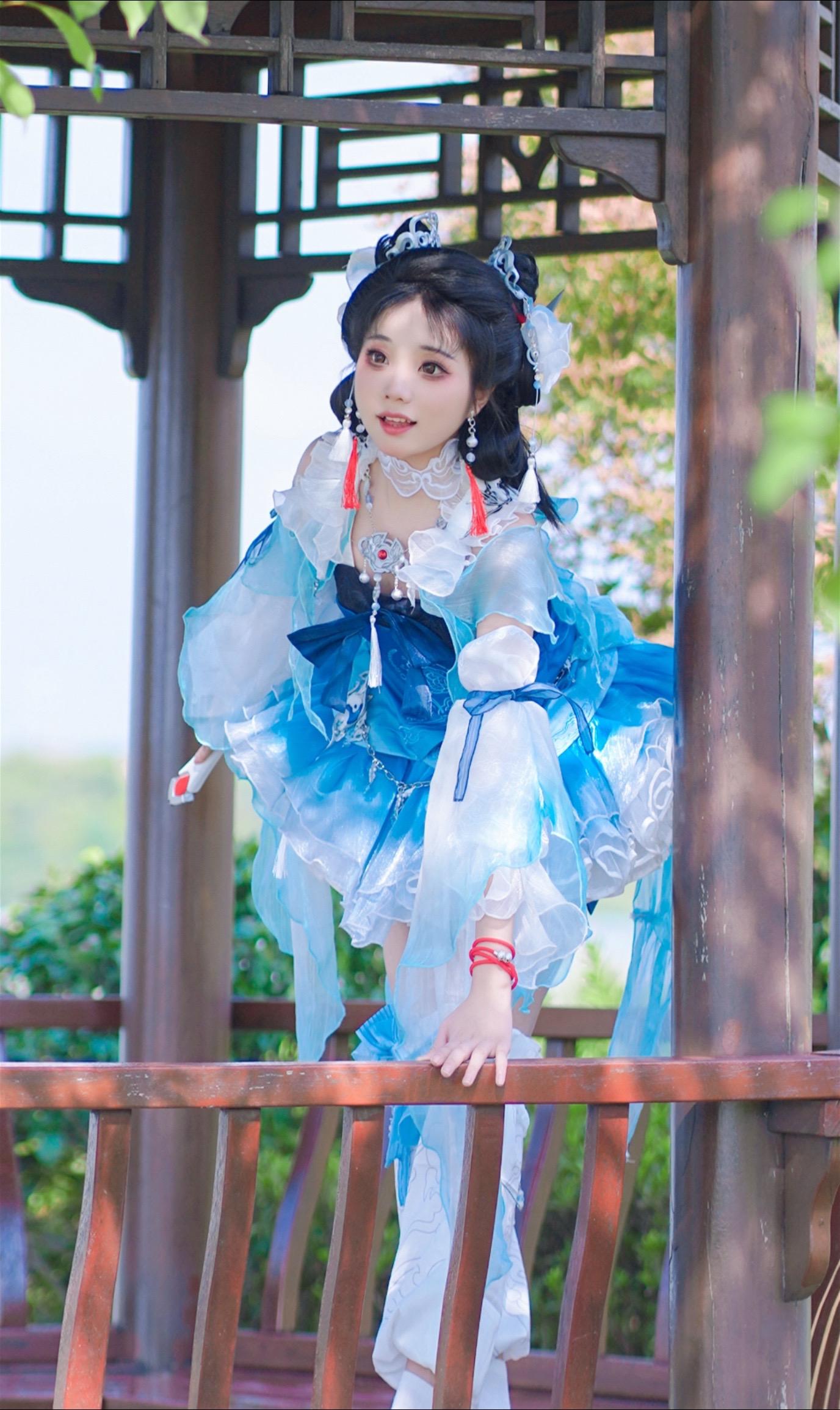 师兄师兄！今晚打团嘛！！！！我会努力的！超萌的小羊！！