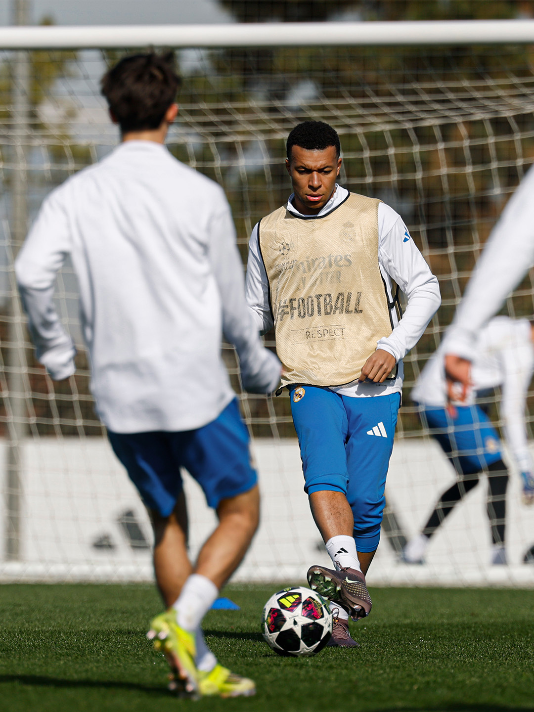 SQuirante：姆巴佩将缺席今晚的比赛，即便如此，我们还要看看阿韦罗亚是否想