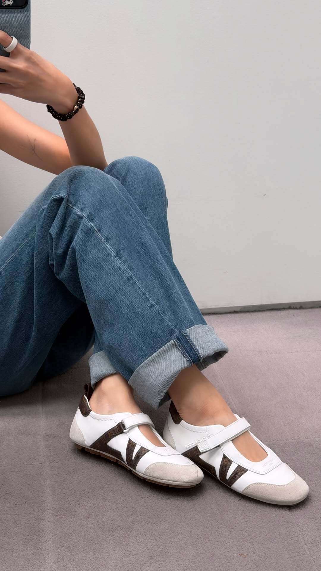 260512 Lisa更新 IG STORY🐶哎呦这么可爱哈哈哈哈哈哈 