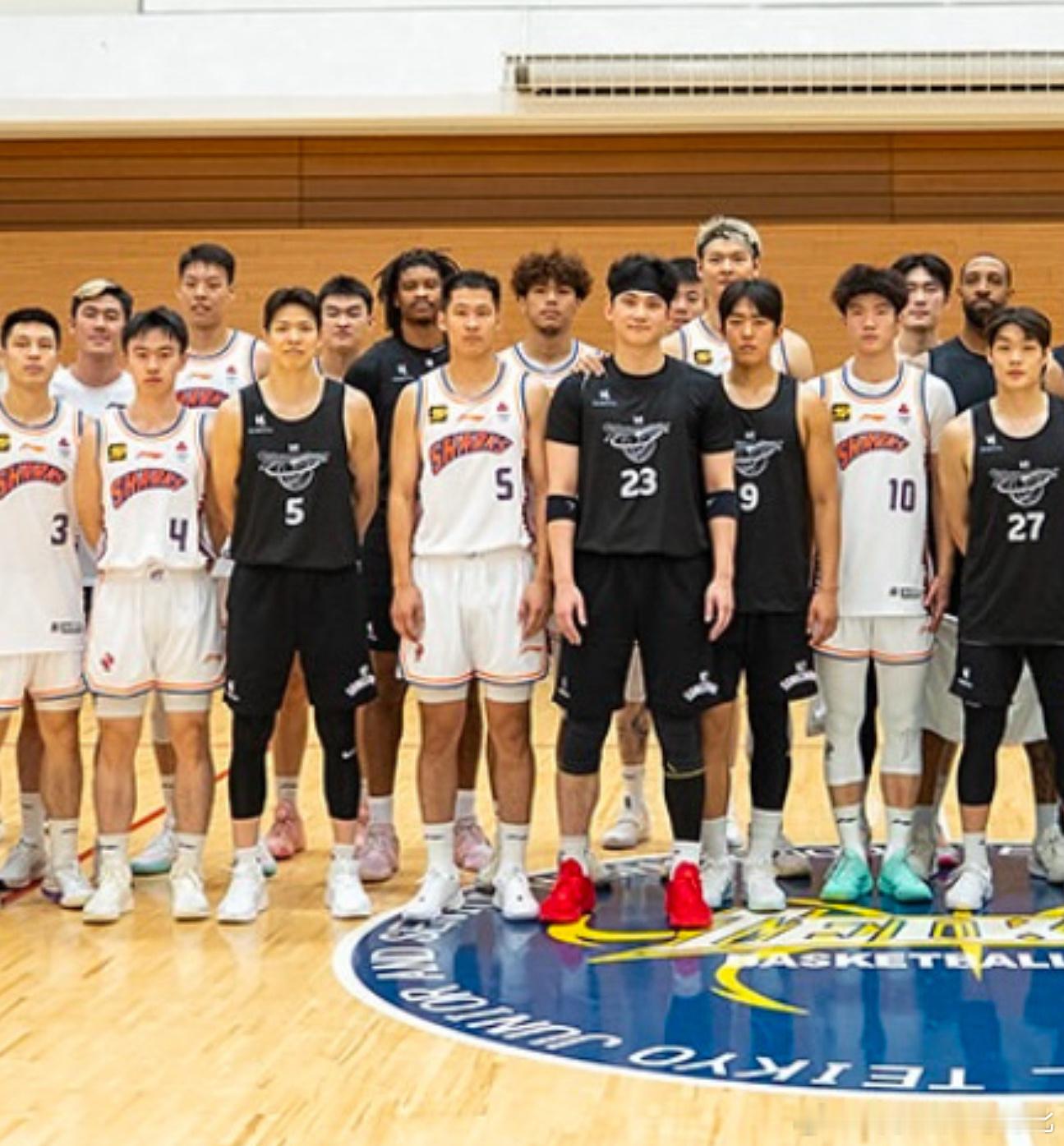 上海久事海外拉练今日结束，73：76不敌韩国KBL联赛水原KT，张镇麟怎么还藏起