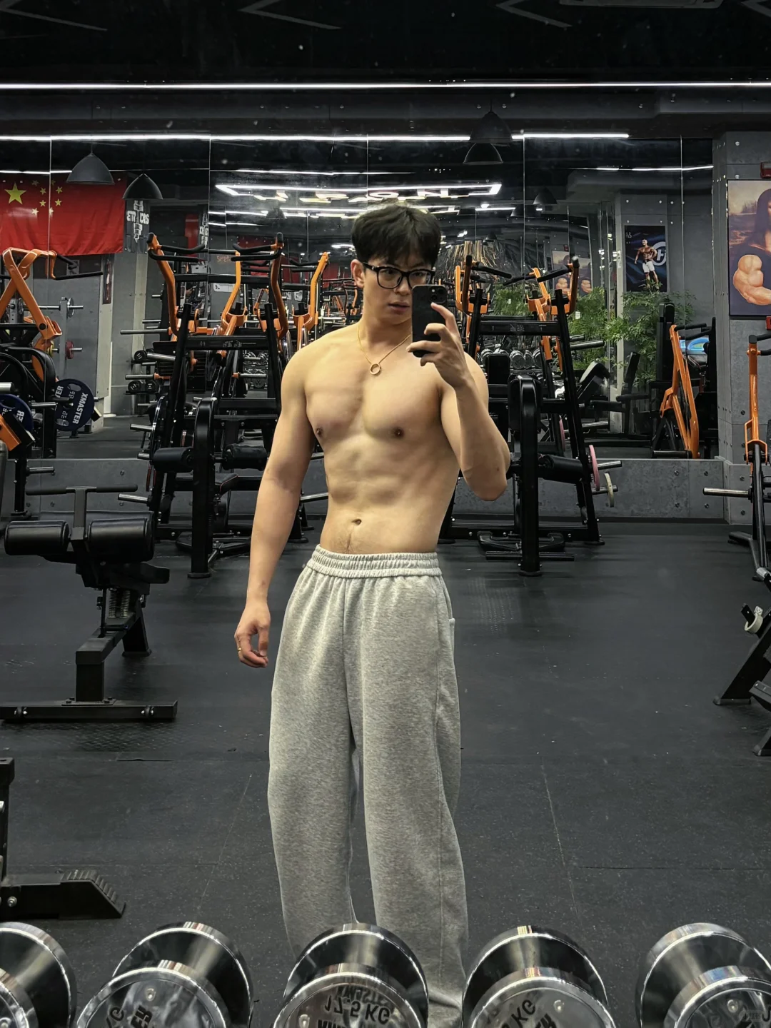 岁月已晚 万物诉寒 添衣保暖 祝卿冬安