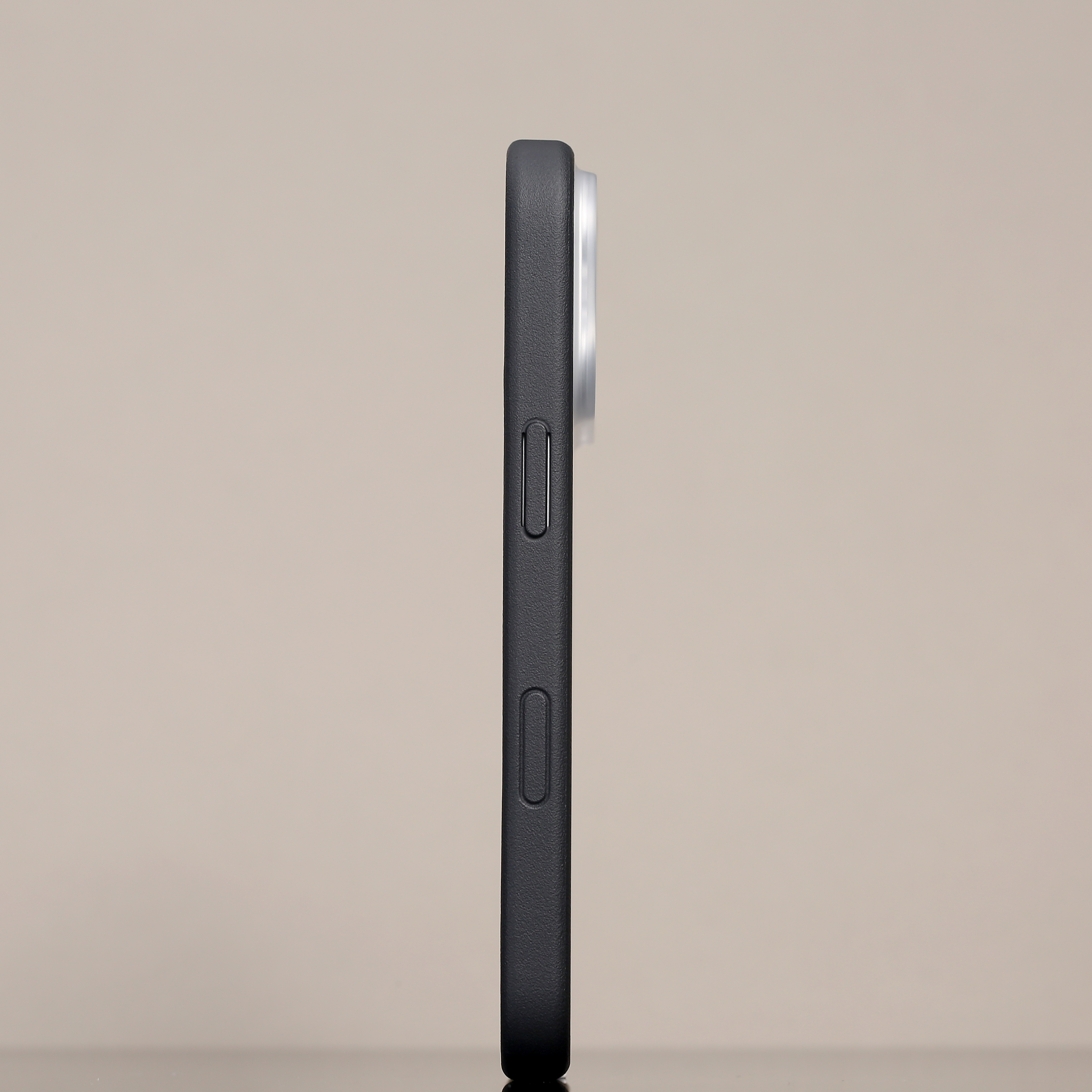 iPhone17Pro 013砂纹边框，大孔和精孔都有预计5天左右上 