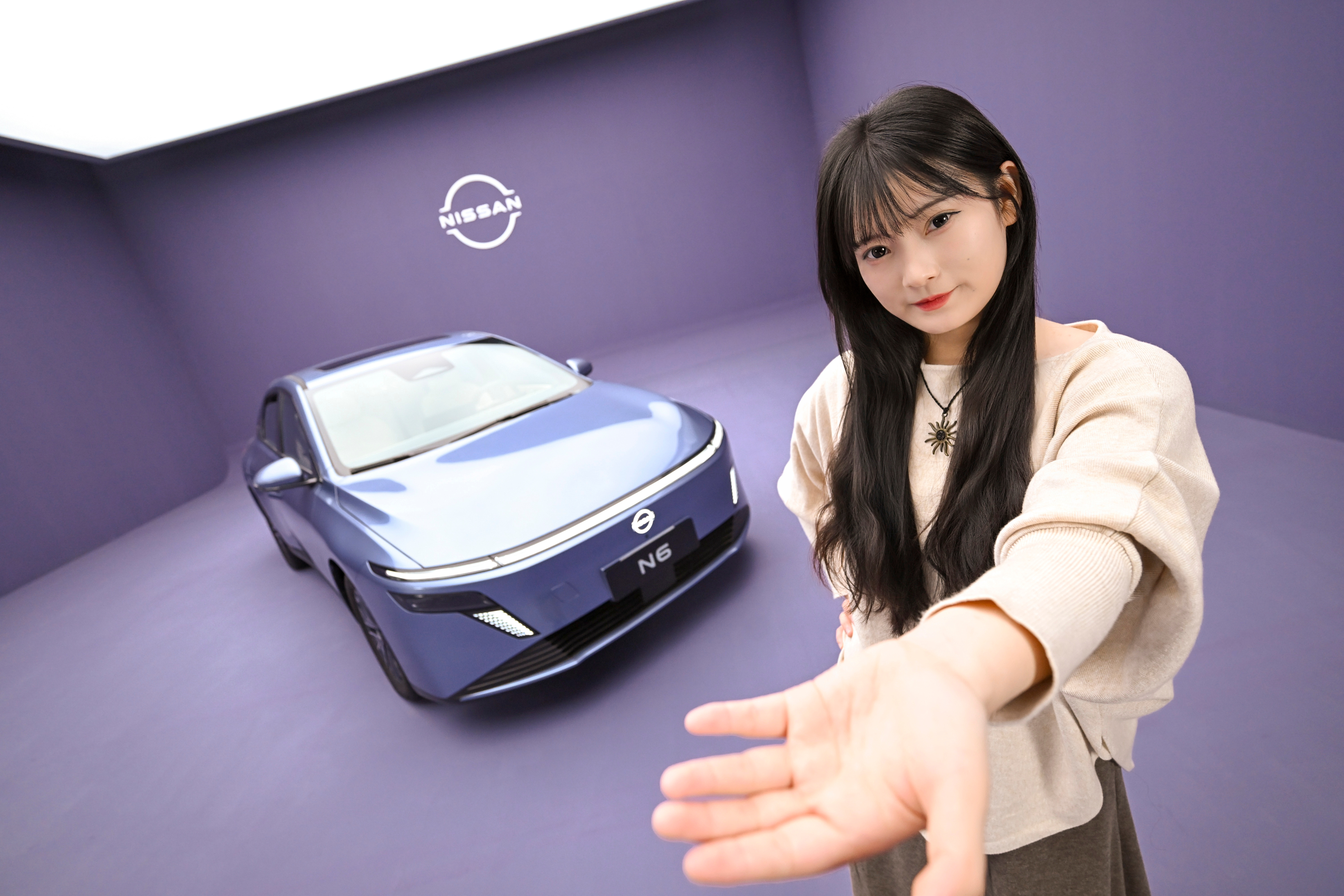 静态体验东风日产N6：超低风阻系数+86.4%得房率+比肩新势力的智能体验，这颜